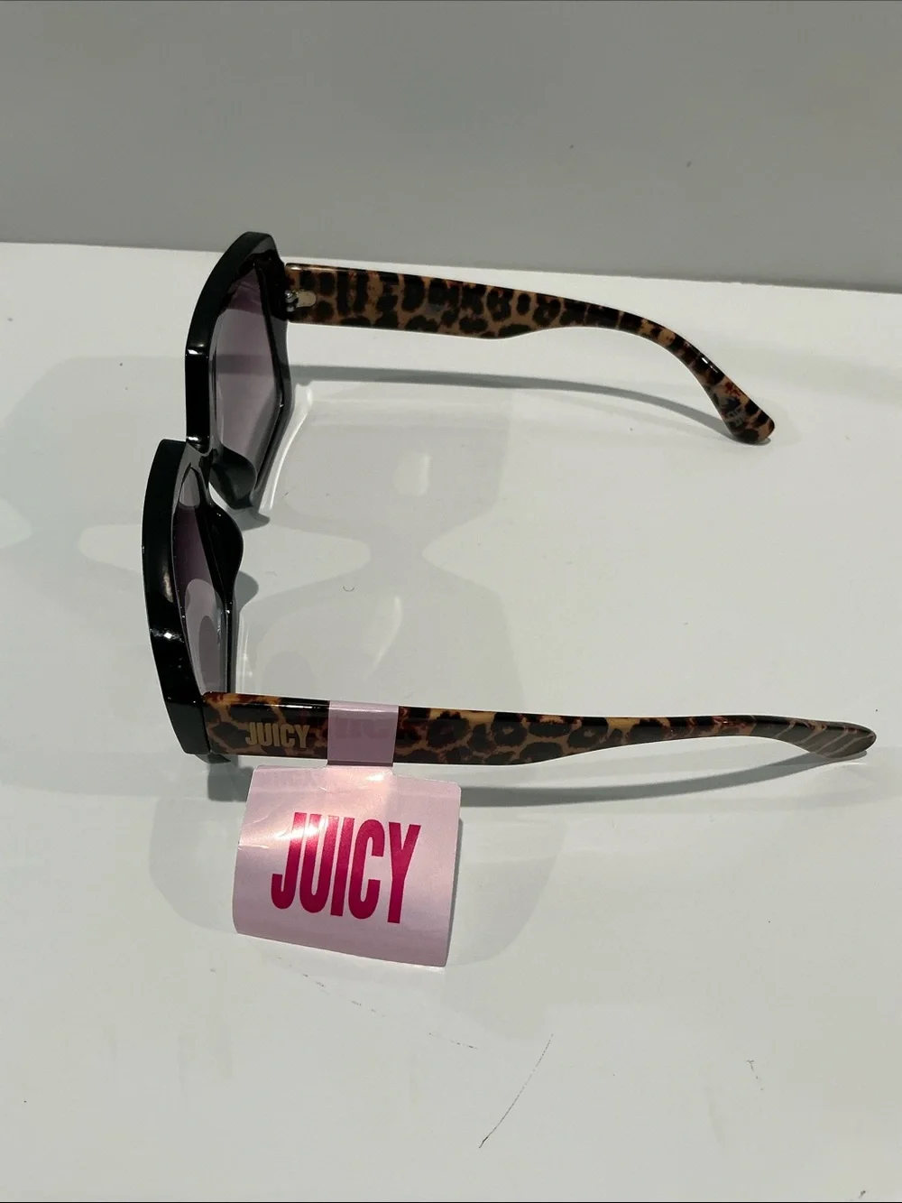 NWT Juicy Couture Black Frame w/Tiger Pattern handles 100% UV Protection glasses